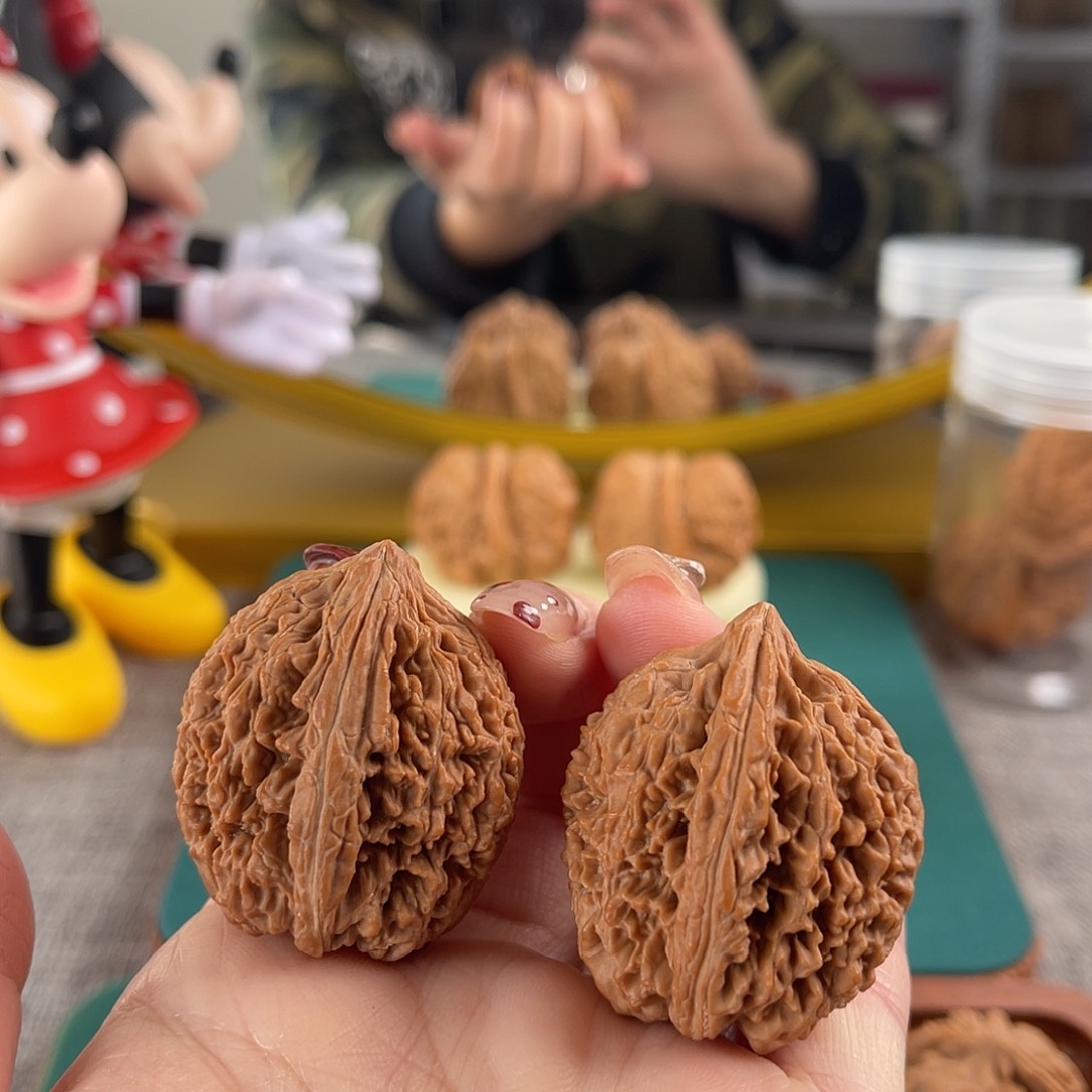 文玩核桃吊坠邪**生34蒜头