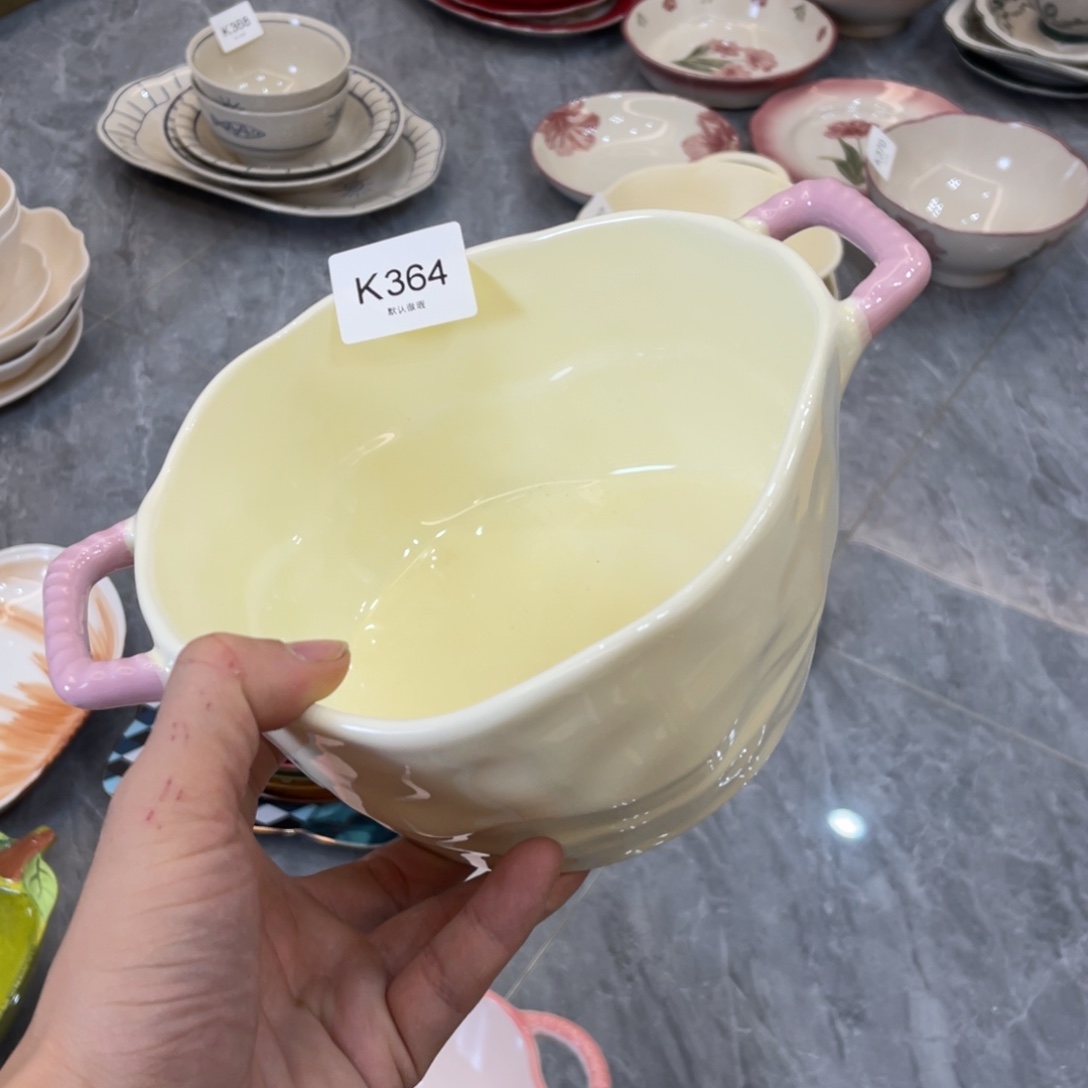 陶瓷微瑕餐具介意勿拍，满18飞！