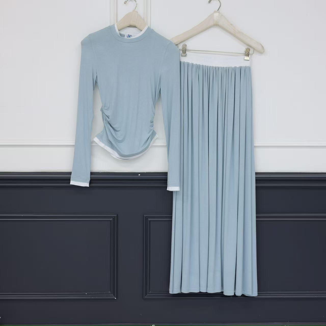 2509121【壁虎姐】GECKO新款 浅蓝色假两件圆领T恤 松紧腰半裙套