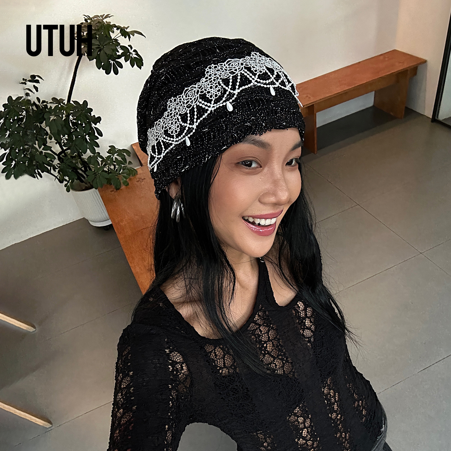 UTUH黑色银丝镂空针织帽小众设计师潮牌女装时尚单品TUWWA2P357