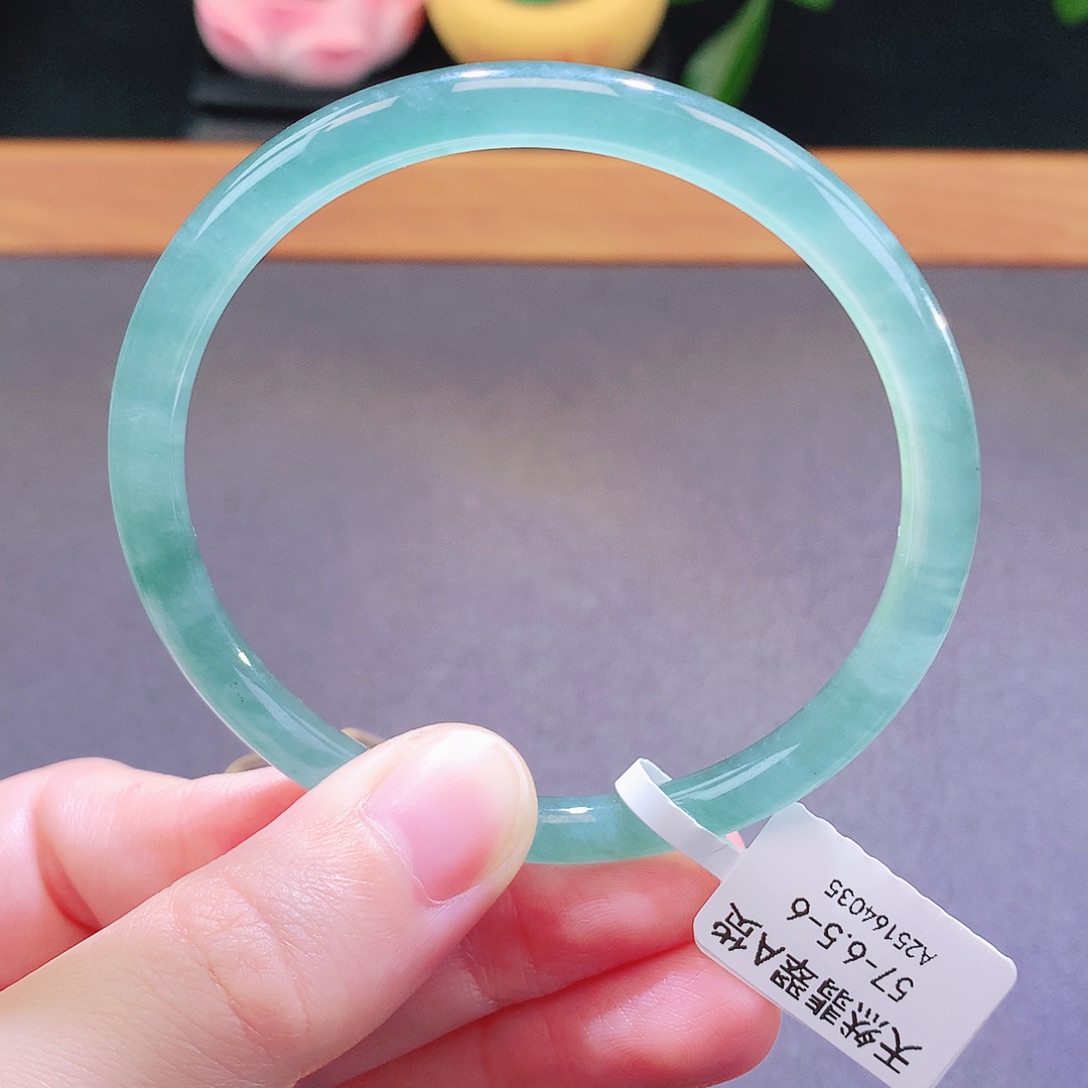 翡翠未镶嵌手镯天然翡翠