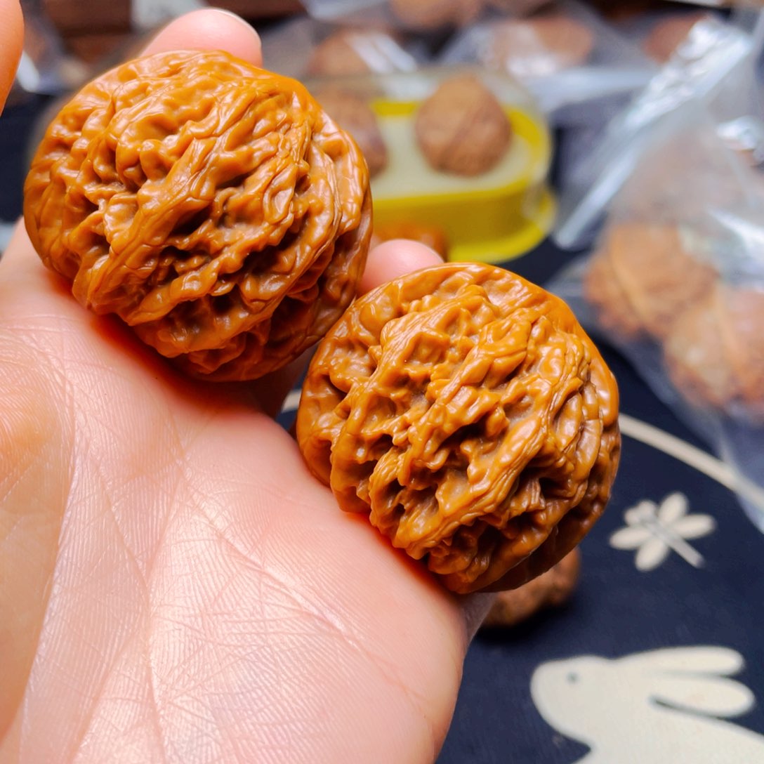 吊坠文玩核桃饕餮纹