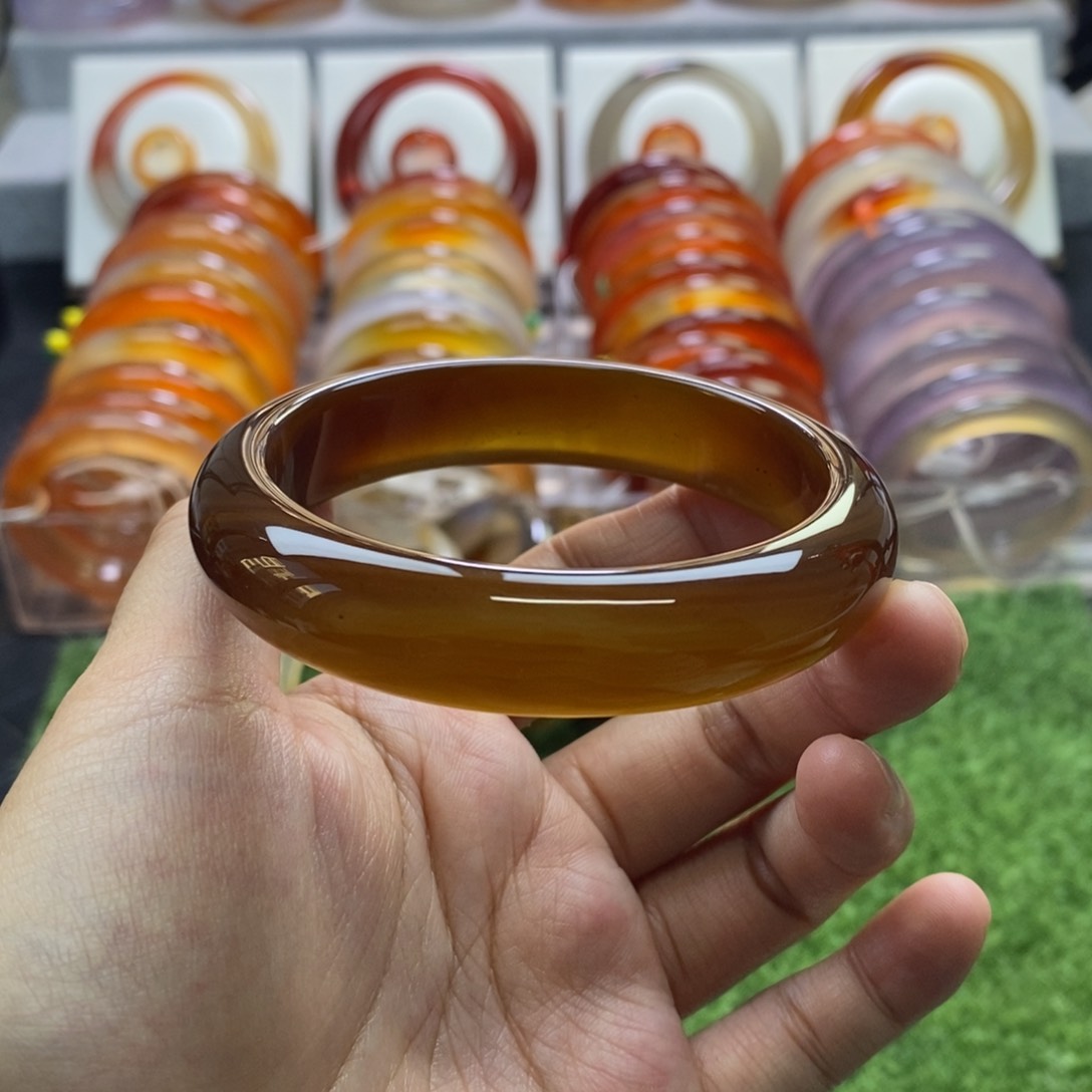 手镯玛瑙/玉髓未镶嵌