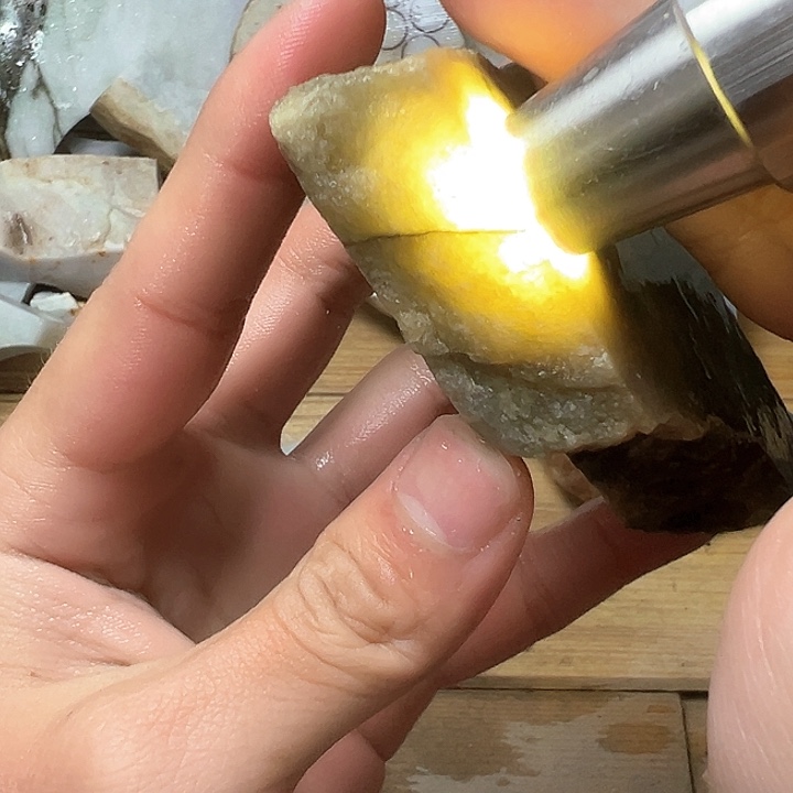 翡翠颈饰未镶嵌纯天然缅甸翡翠