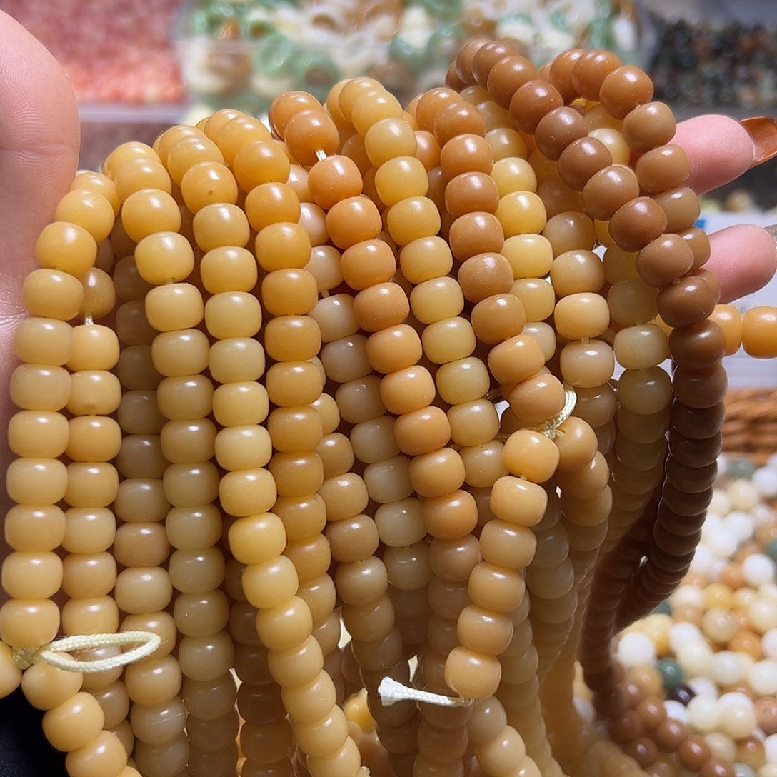 白玉菩提吊坠卡10老料奶黄桶10长串