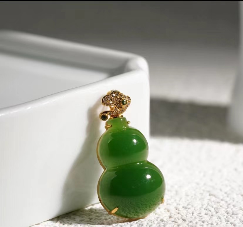 【鹿鸣】18k金和田玉老料葫芦吊坠 20*14*6mm不含链 LM09