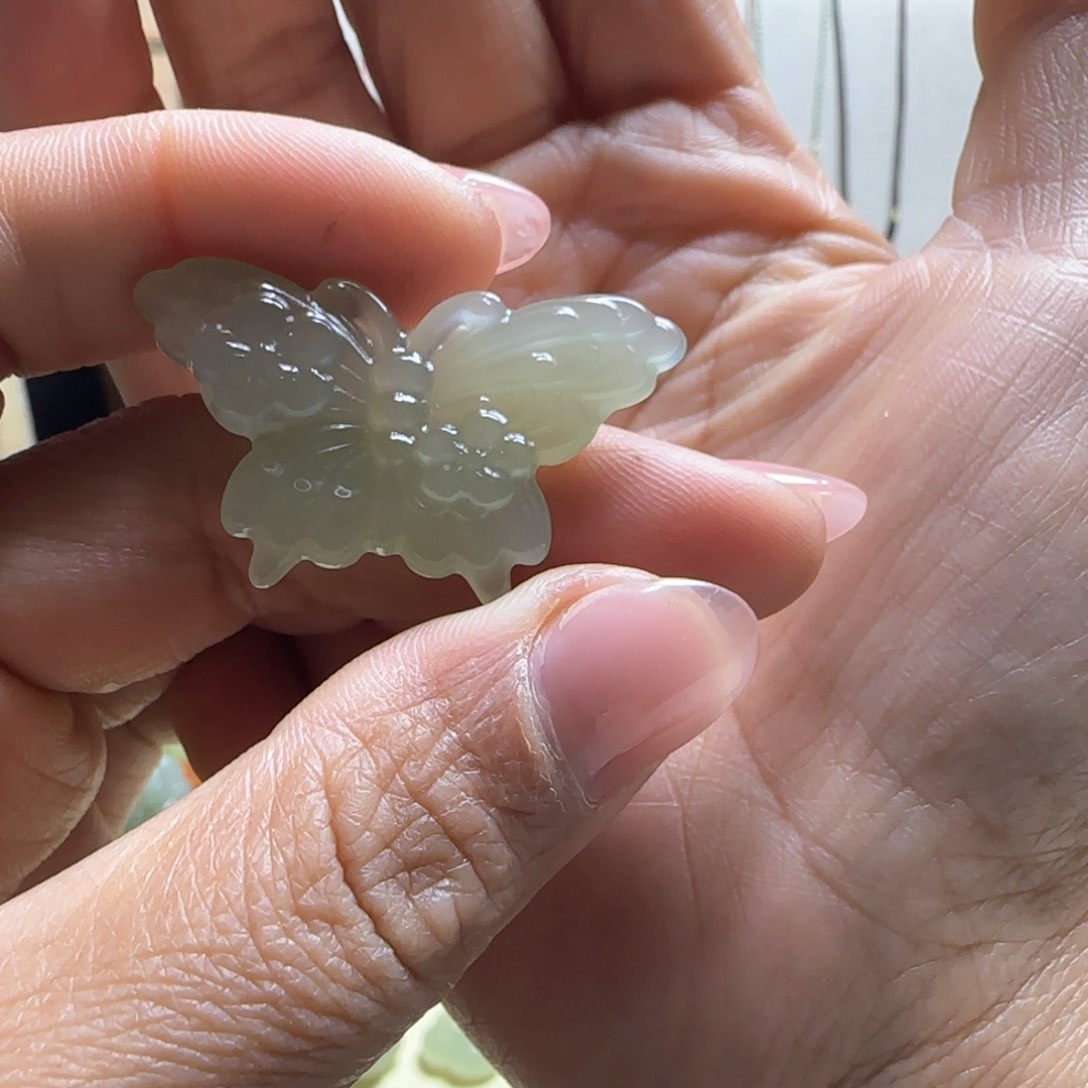 和田玉颈饰未镶嵌晴**云