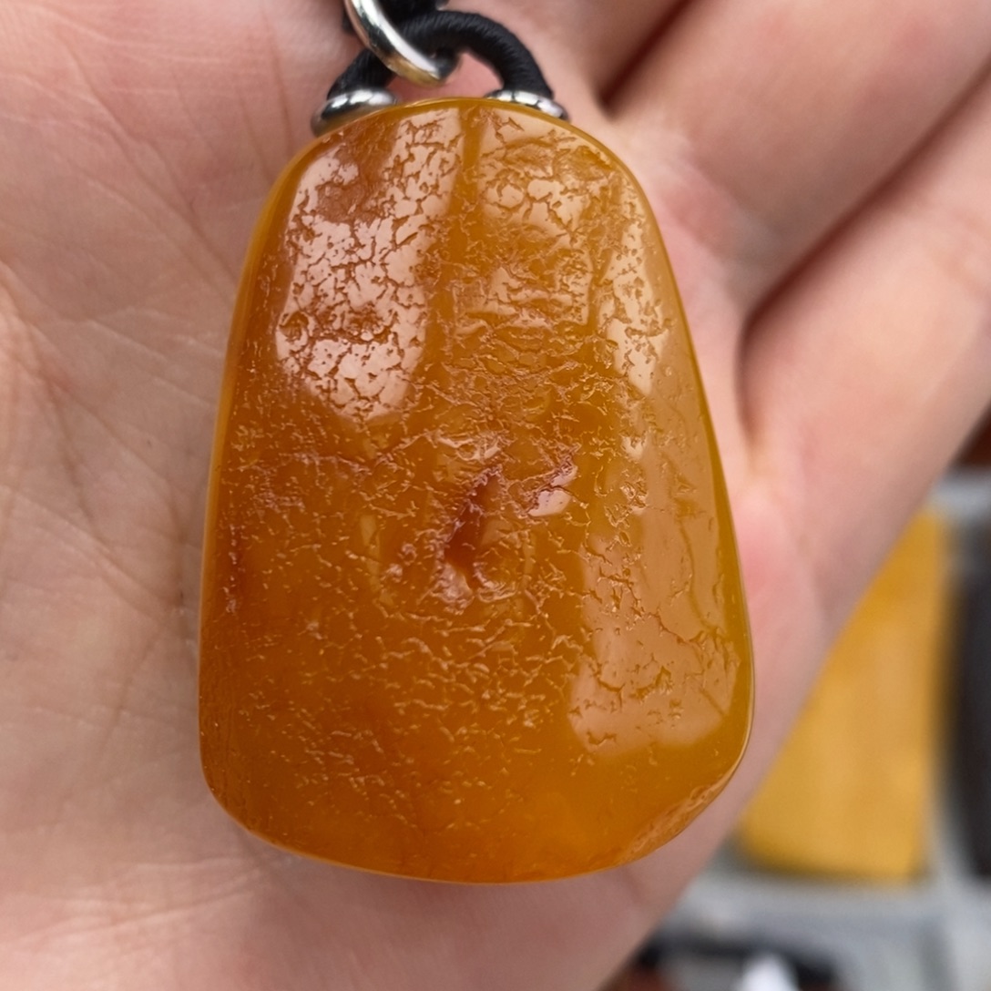 琥珀吊坠(赠链)未镶嵌