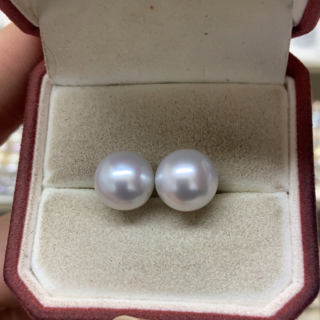 海水珍珠耳饰18K金镶嵌10-11澳白素钉