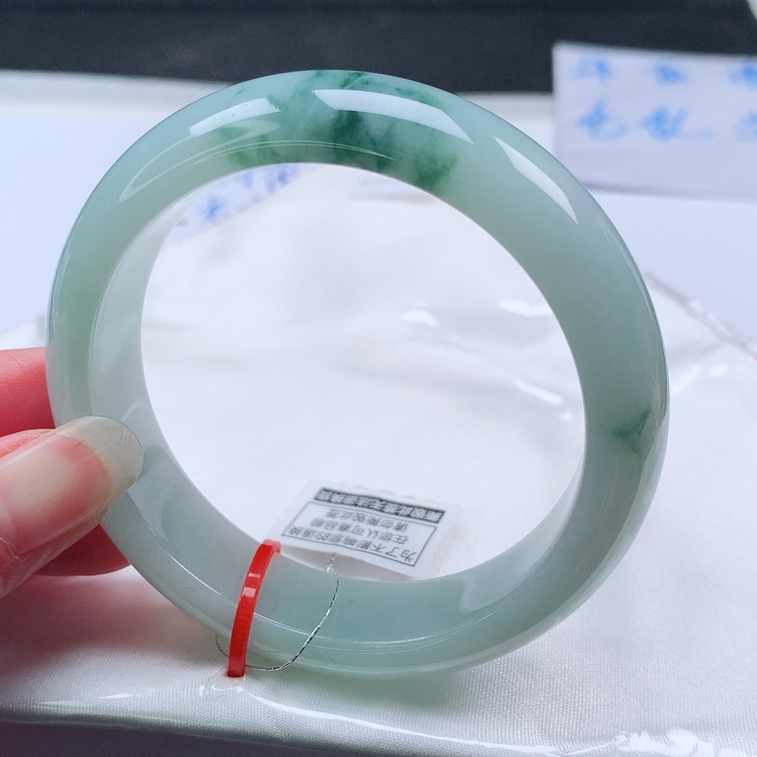 翡翠手镯未镶嵌56.5圈