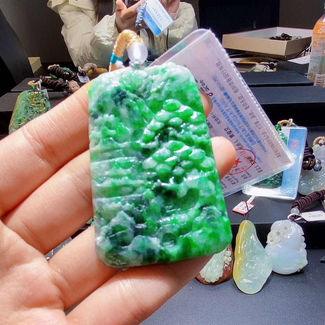 颈饰未镶嵌翡翠翡翠