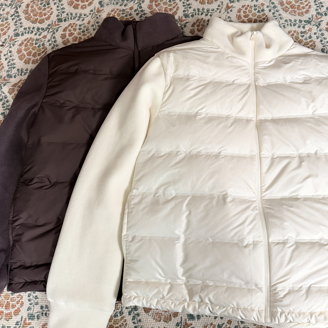 秋原瞳-拼德绒款羽绒服