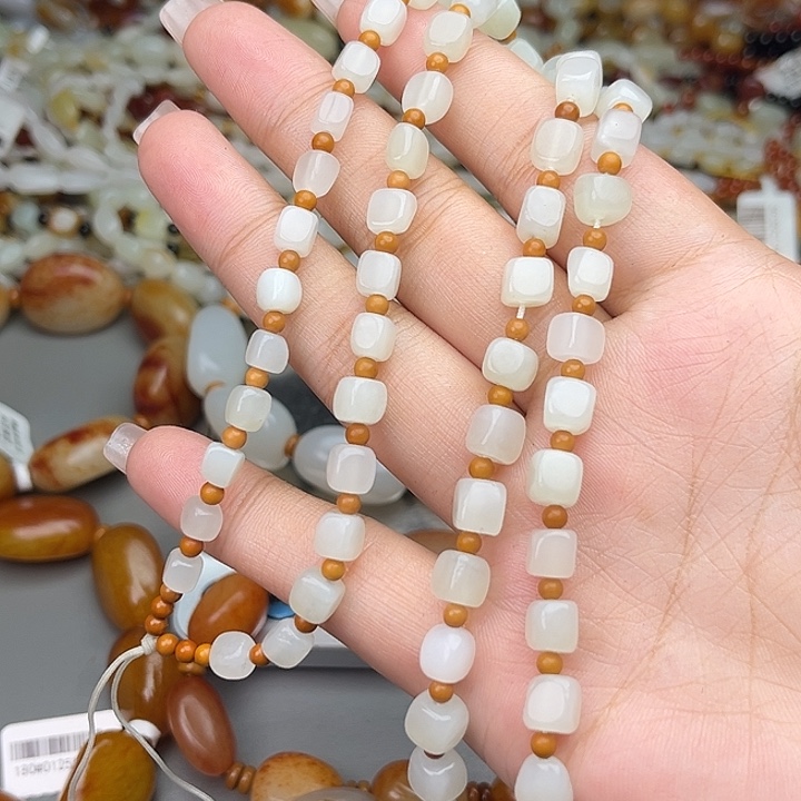 和田玉（糖玉）未镶嵌手链