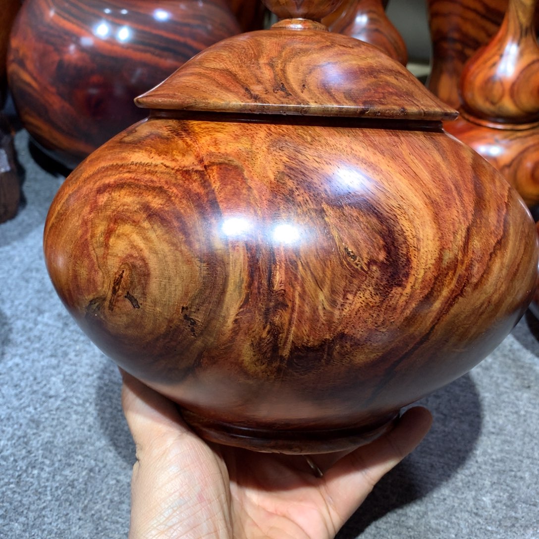 钟***鸣木越南黄花梨大茶叶罐