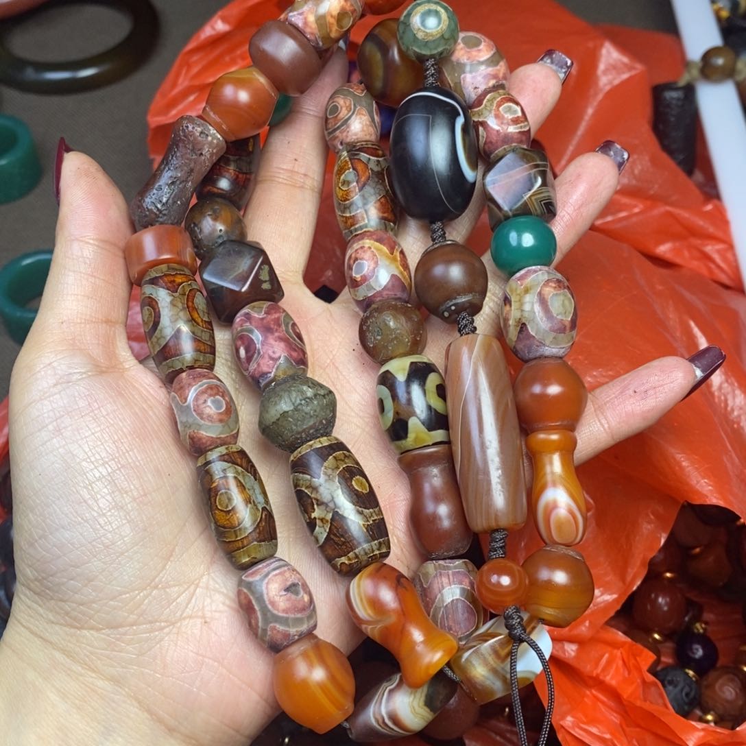 玛瑙/玉髓颈饰未镶嵌