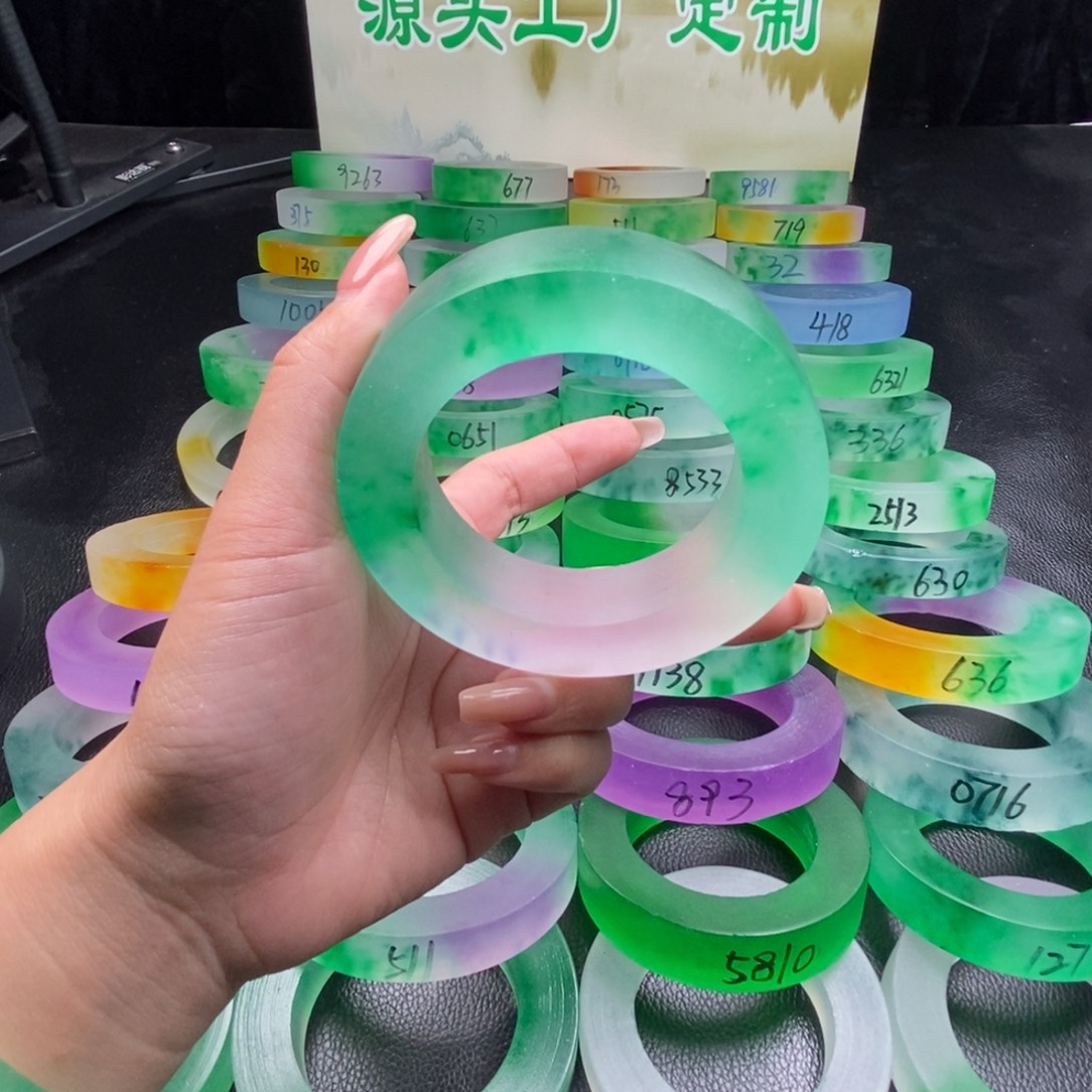 天***你玉百搭时尚独龙翠手镯