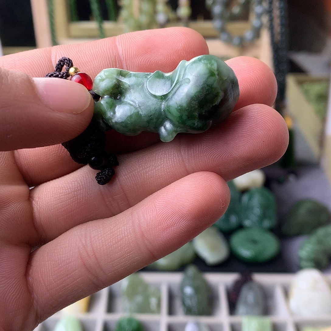 和田玉未镶嵌吊坠(不含链)