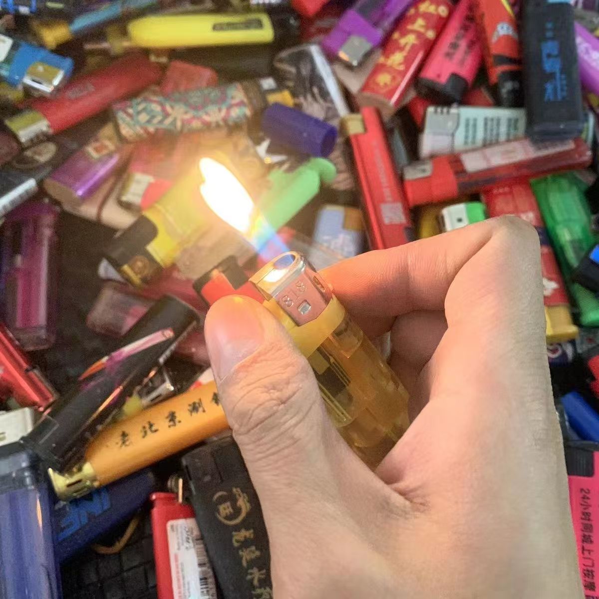 印错字打火机清仓错版火机批发明火防风