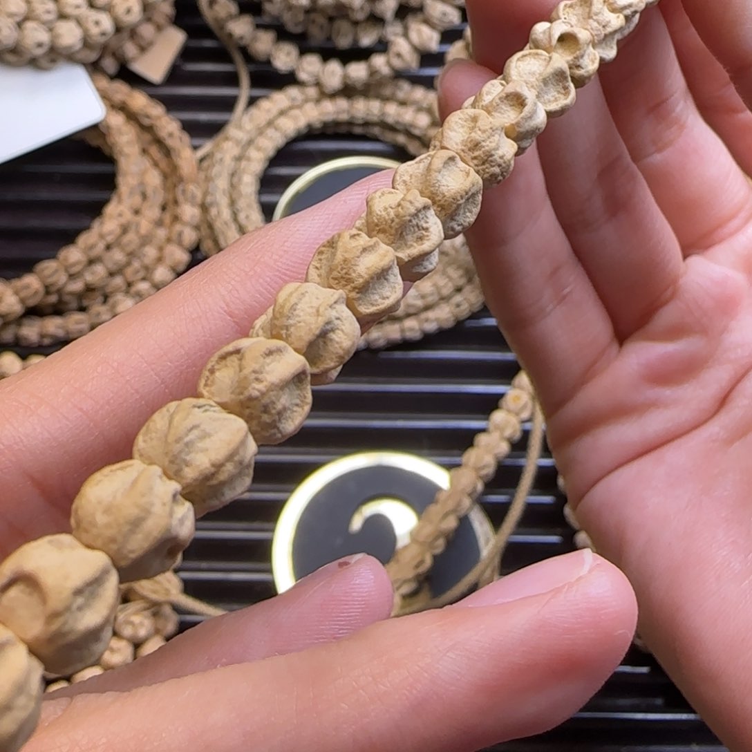 柏香籽/百香籽吊坠世****人