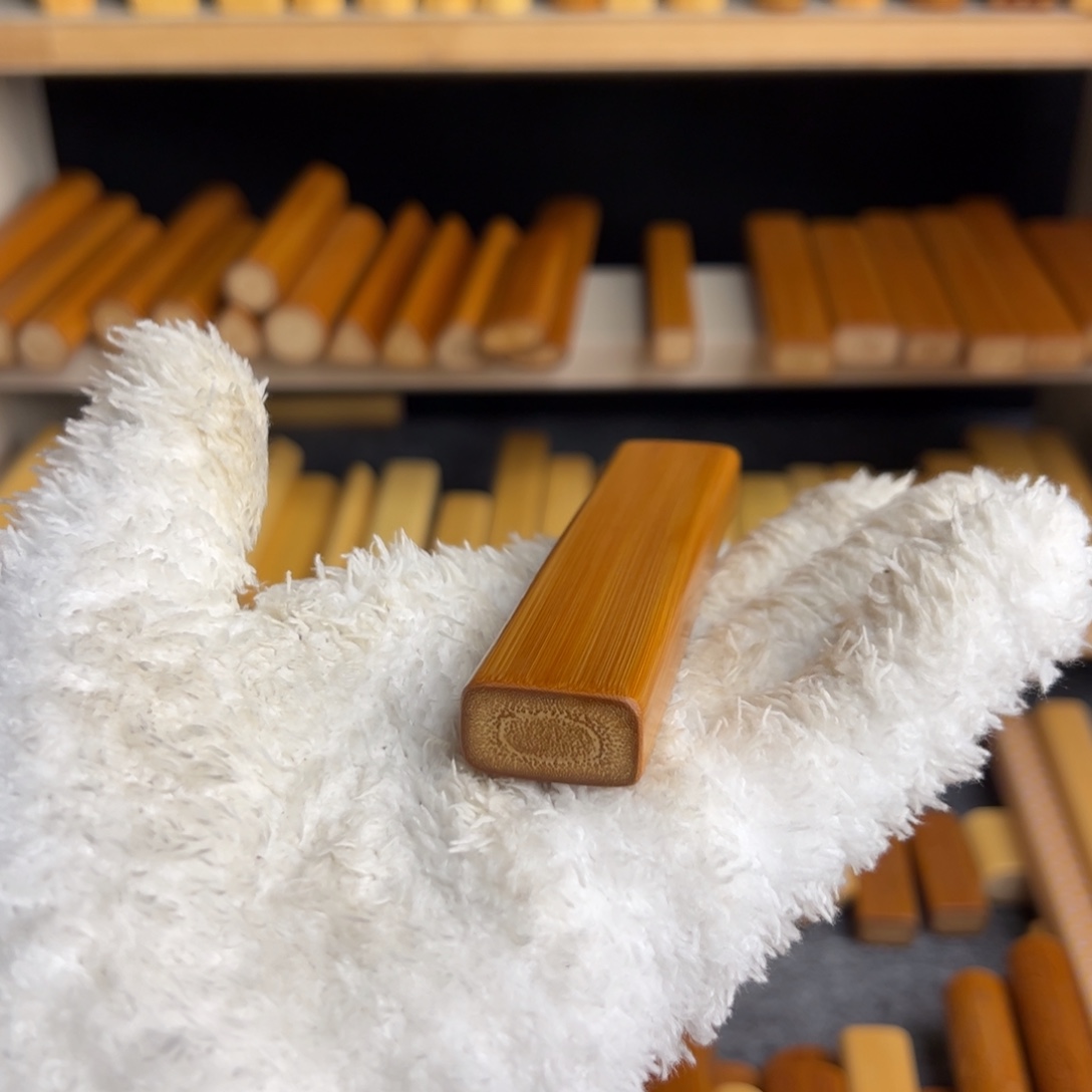 軍***）红皮扁厚皮满密压手精品