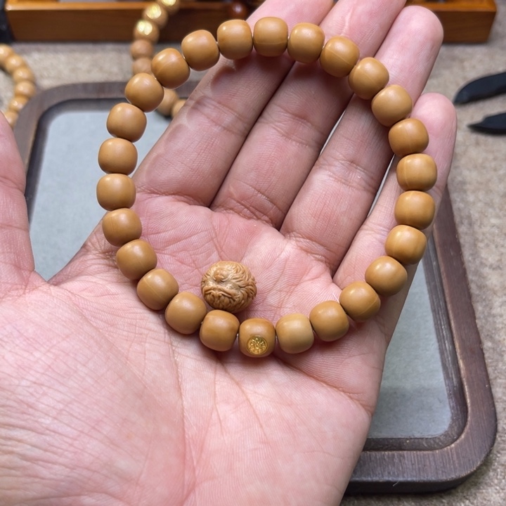 猴头核桃手串金标手工哑光老型10mm小馒头料3s级