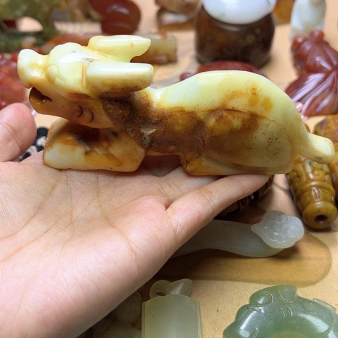 【闪购商品】蛇纹石玉颈饰未镶嵌