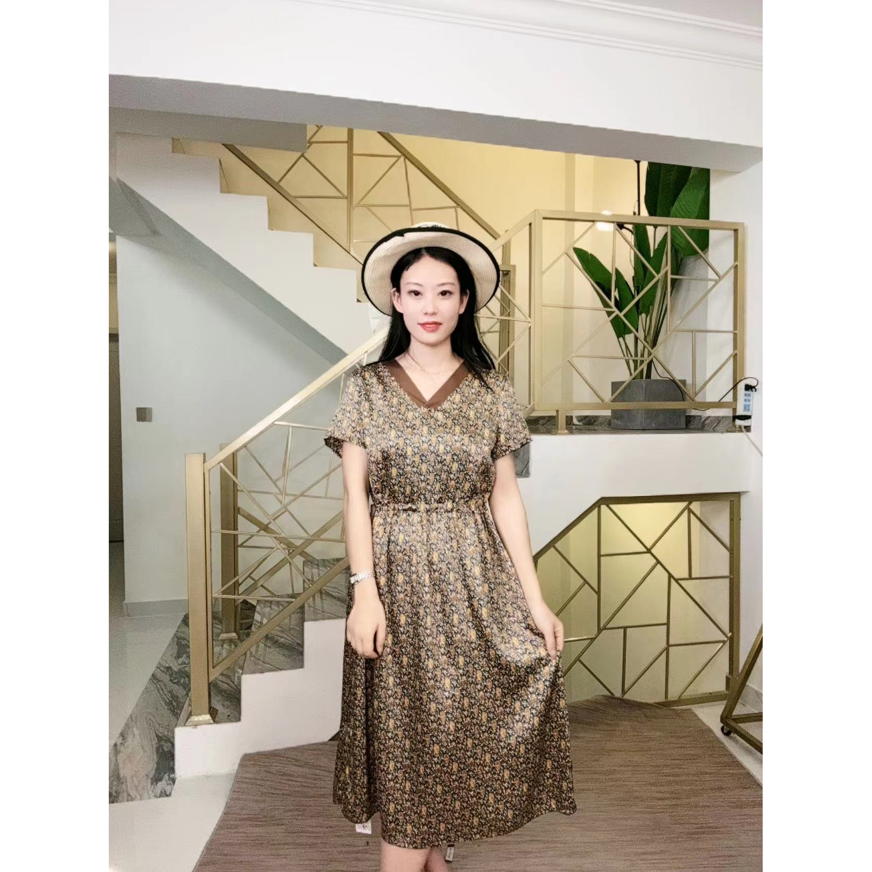 035透气裙子妈妈装秋冬季新款金色海浪夏装洋气女装连衣裙显瘦