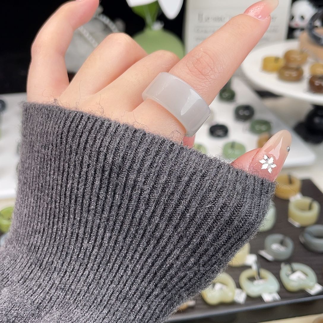 和田玉未镶嵌戒指h5烟紫直切内径18.4有包容不退换