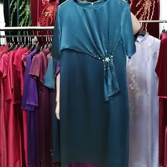 余***姐墨绿色圆领醋酸中款旗袍xl码