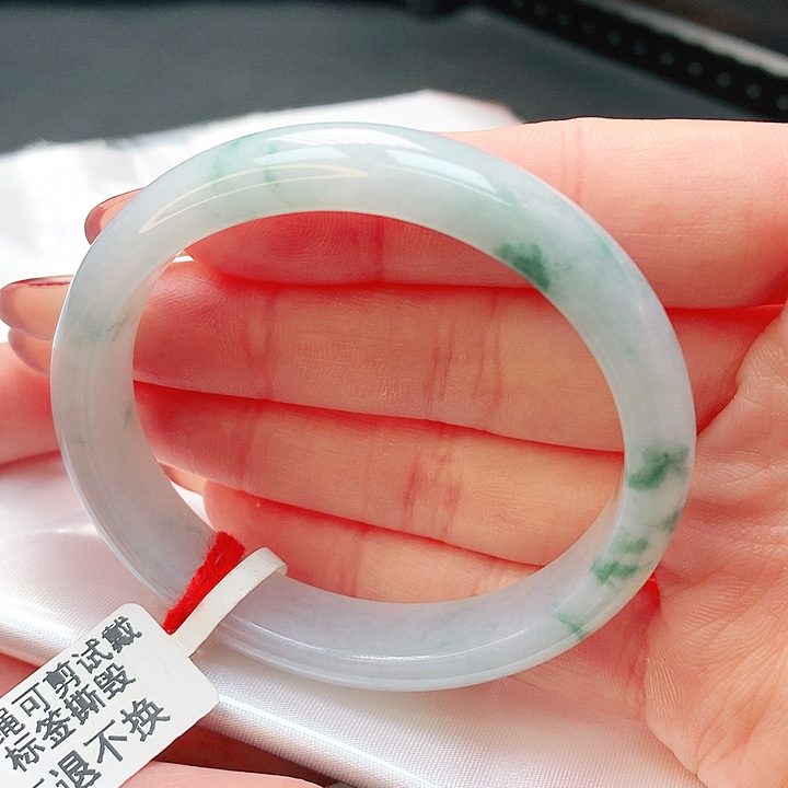 翡翠手镯未镶嵌52贵妃