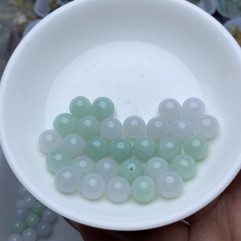 【闪购商品】翡翠手链未镶嵌卡10冰胶绿白3颗