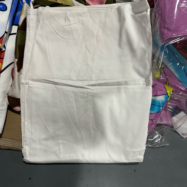 百货  白色被套（150x230左右）