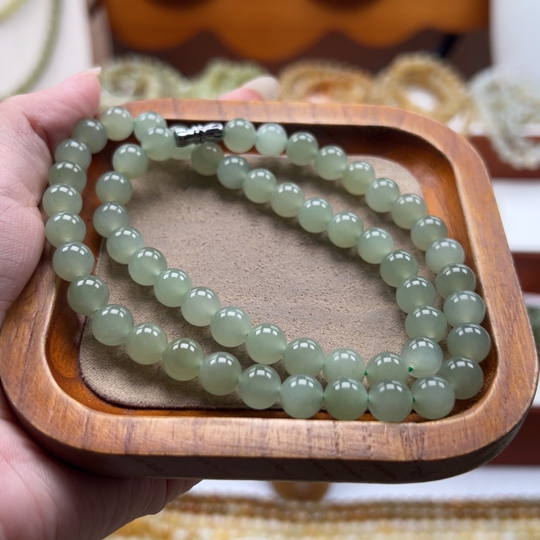 颈饰未镶嵌和田玉珠串8mm