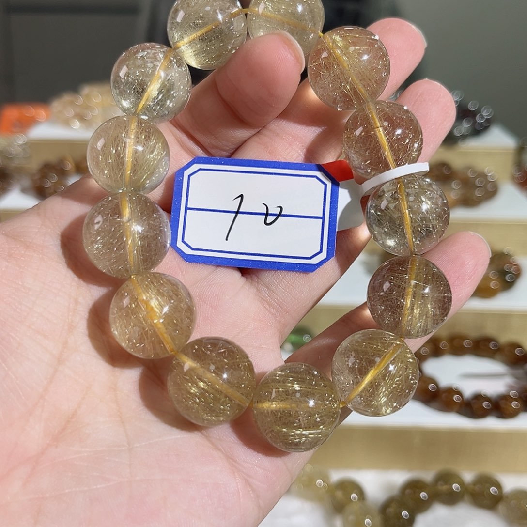 水晶手串未镶嵌c***_晶莹剔透