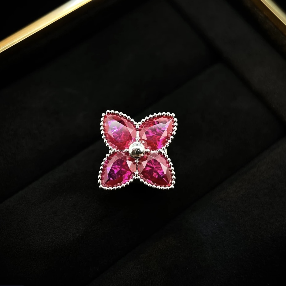 铜合金合成锆石胸针 时尚气质百搭红色四叶芒星磁铁扣胸针5620