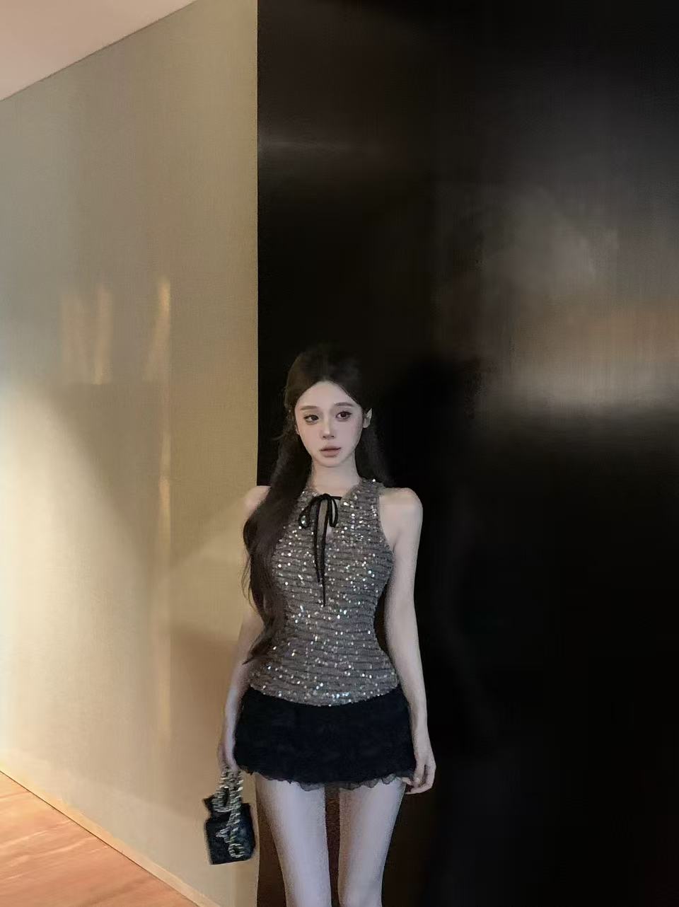 503夏季新款纯欲辣妹亮片高级感修身显瘦无袖绑带设计感吊带上衣