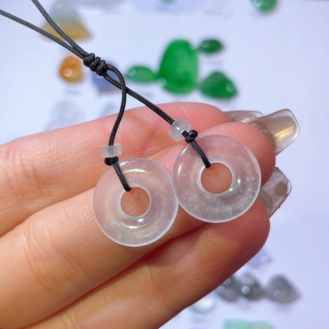 翡翠吊坠(不含链)未镶嵌裸石