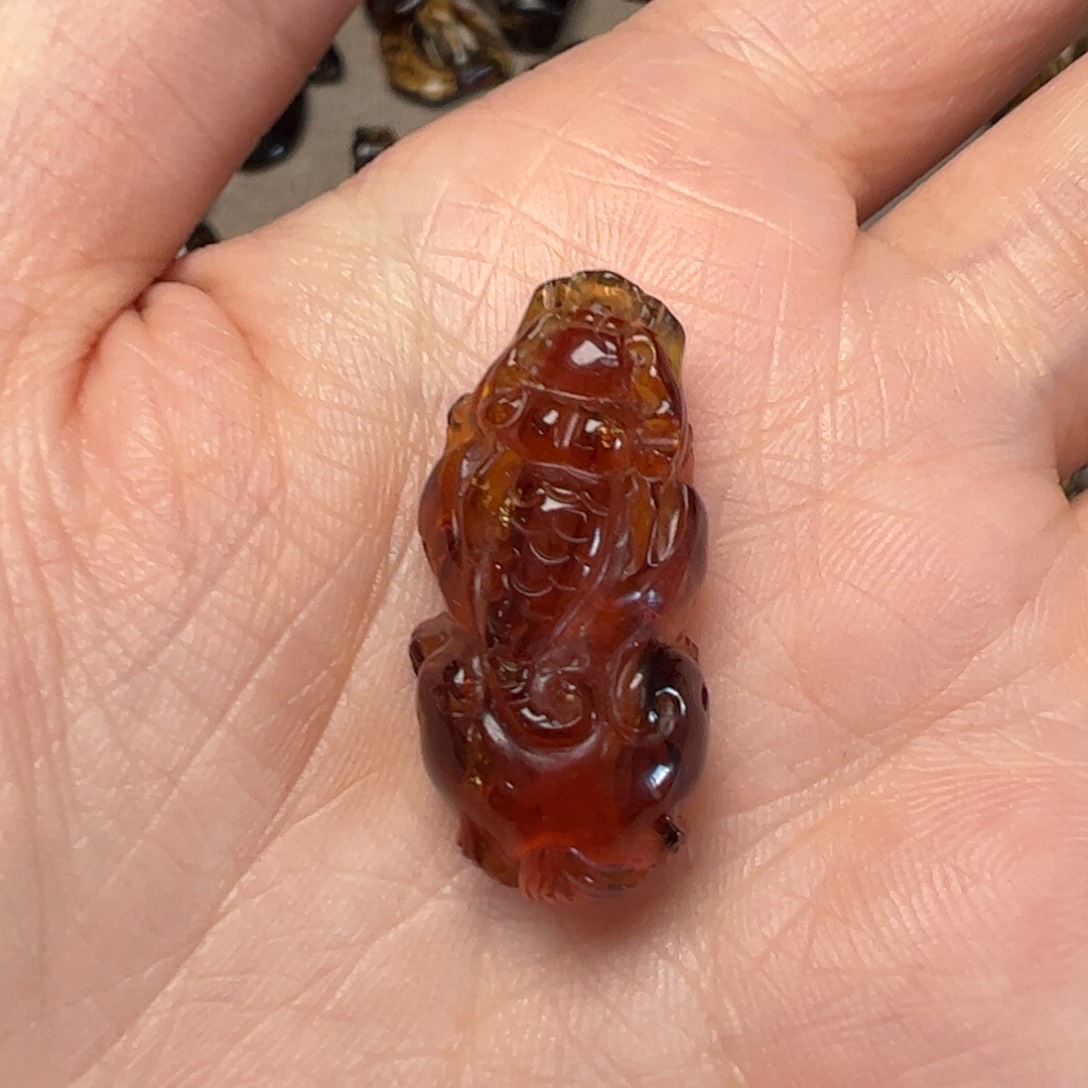 琥珀手链未镶嵌抚顺琥珀貔貅挂件