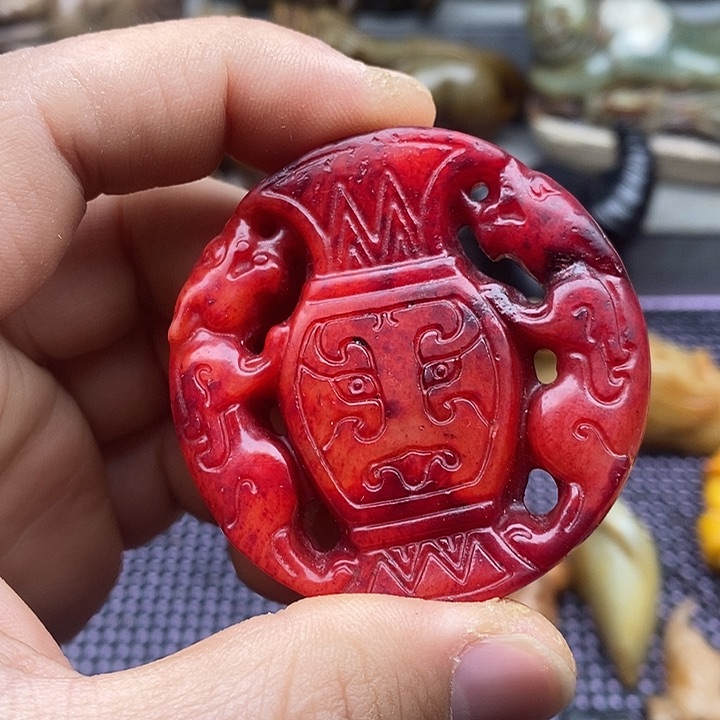 未镶嵌蛇纹石玉颈饰