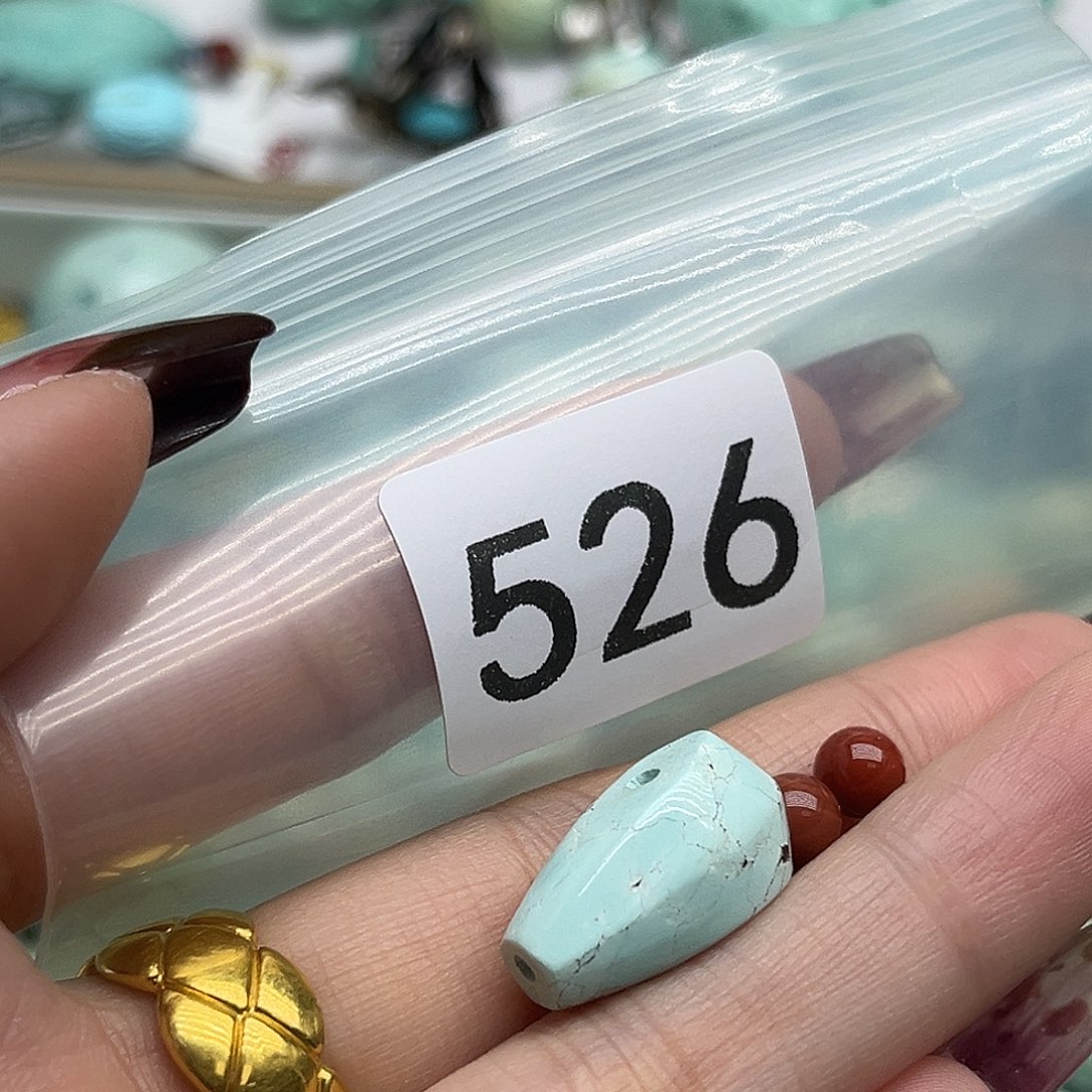 阿***西南红玛瑙未镶嵌珠宝奇石