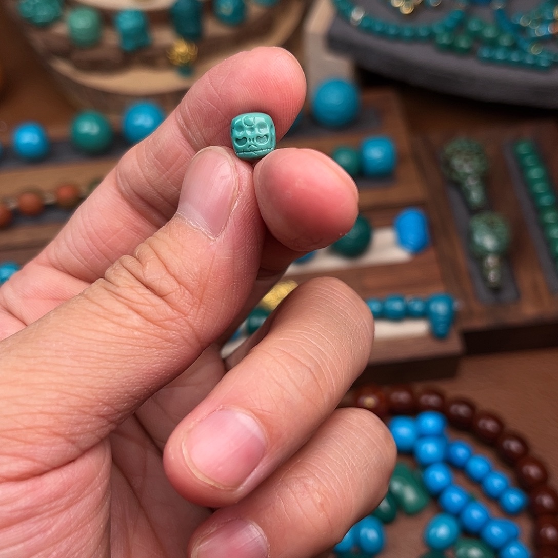 绿松石未镶嵌手串