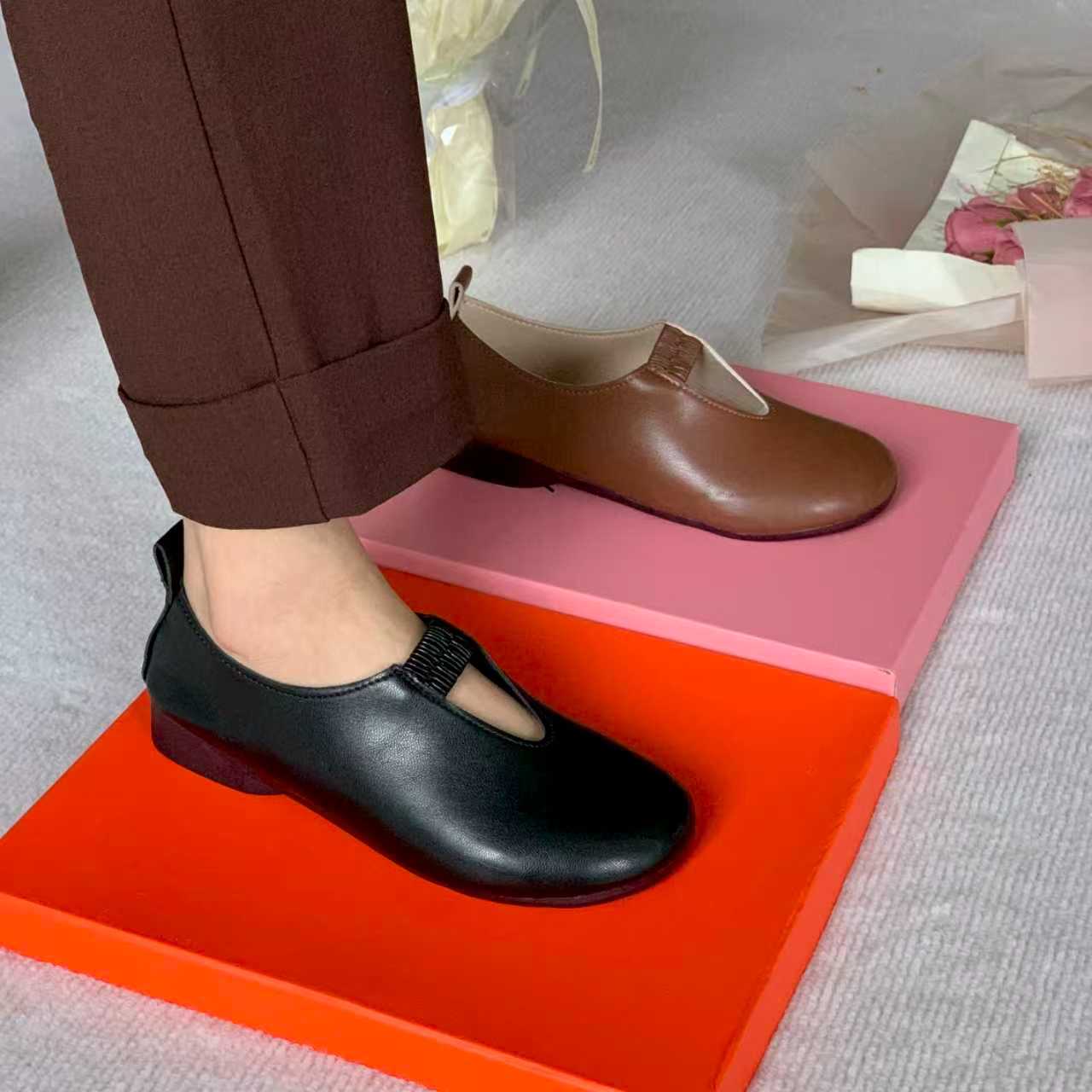 品牌断码正品牛皮牛筋软面软底复古圆头平底浅口女鞋懒人鞋妈妈鞋