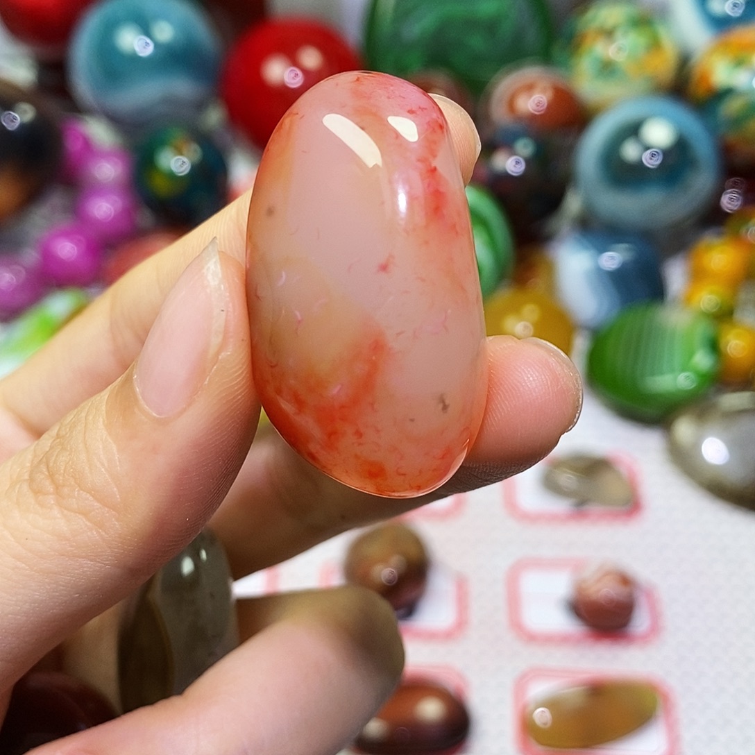 有***剧玛瑙/玉髓未镶嵌珠宝奇石