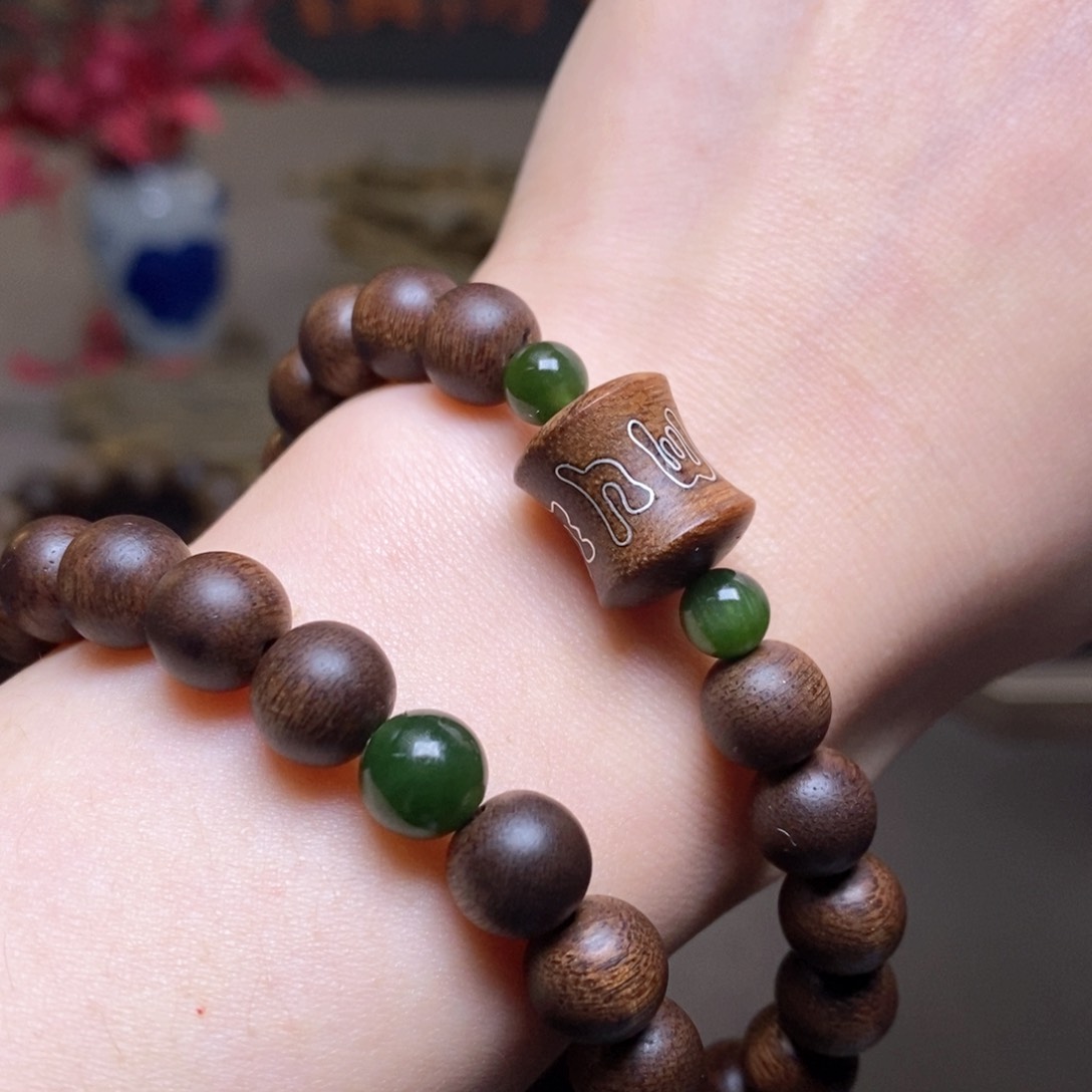 沉香手串越南富森红土古董料0.8+竹节沉香木雕配饰