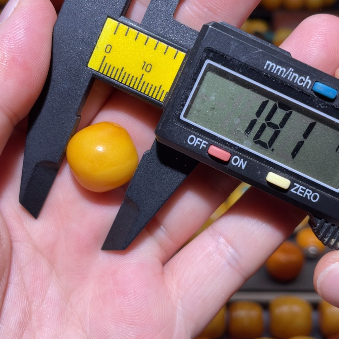 琥珀未镶嵌裸石灯笼珠