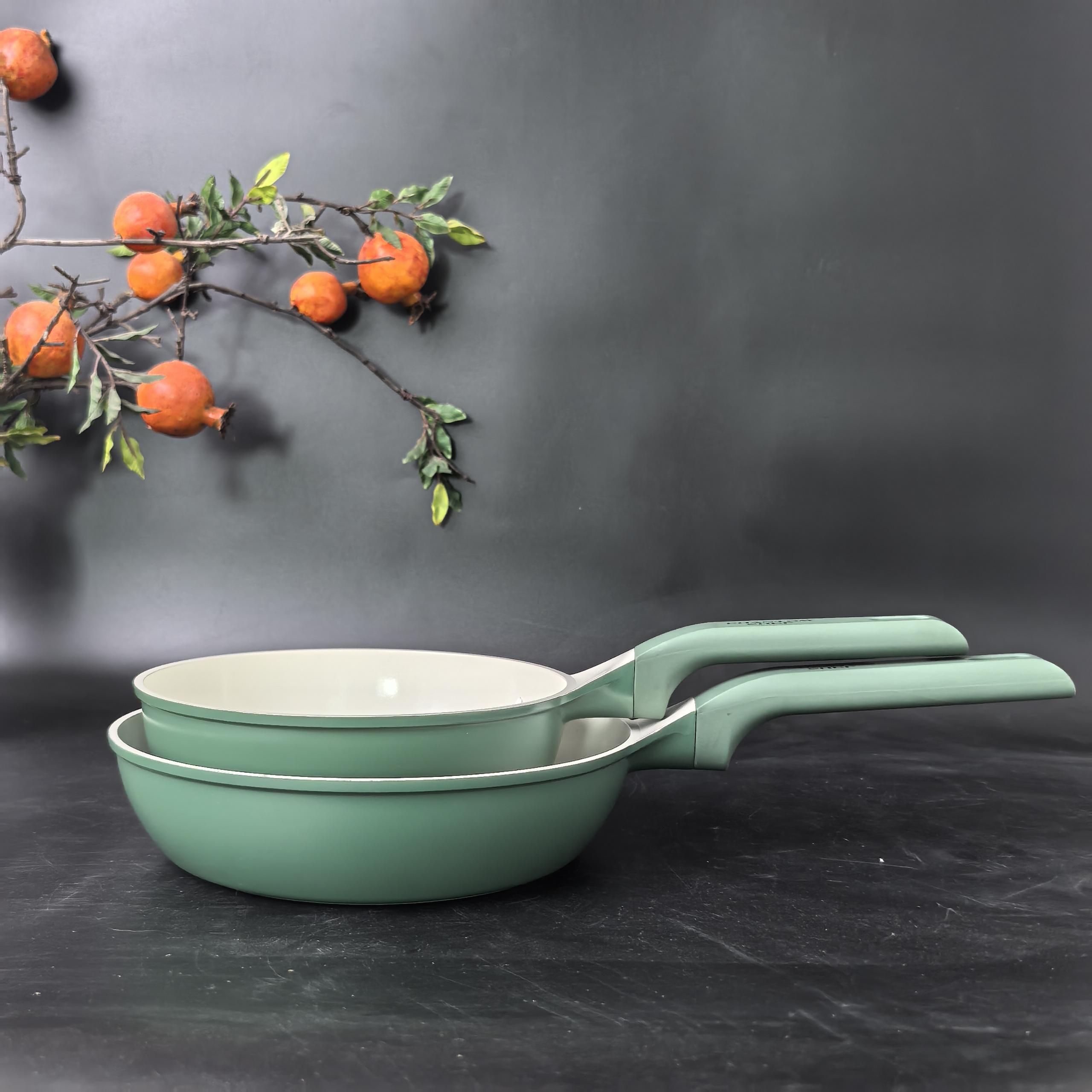 【美好的】PC/奶绿陶瓷釉不粘锅无特氟龙（买大赠小）