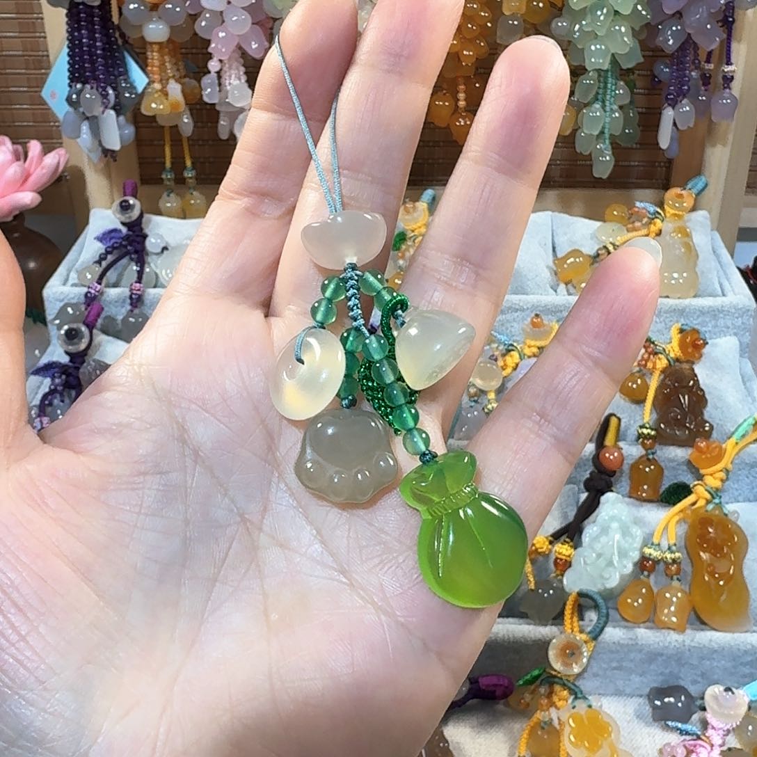 玛瑙/玉髓福利款带有包容点，不挑不拣通货未镶嵌