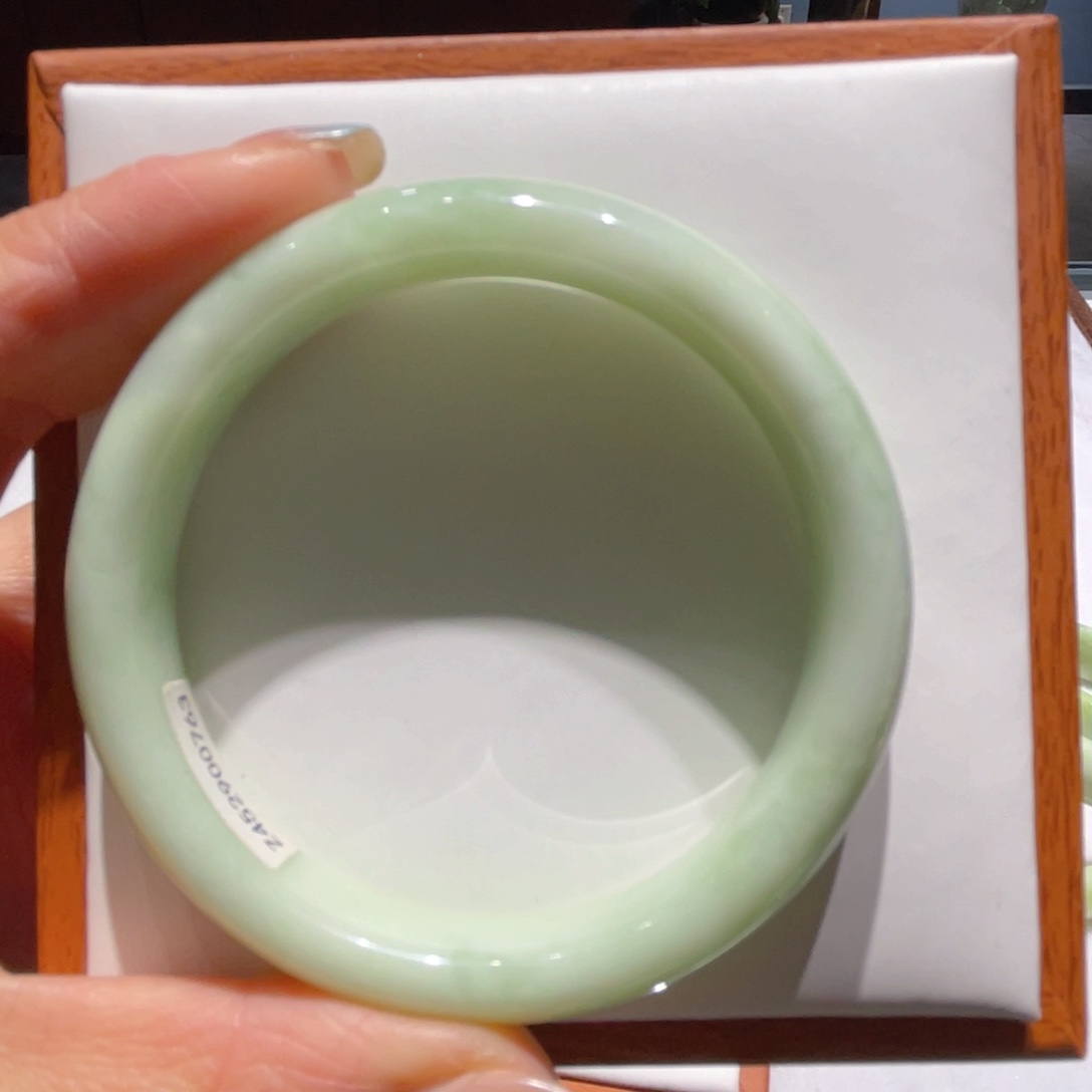 未镶嵌手镯蓝田玉（蛇纹石化大理石玉）陈**·