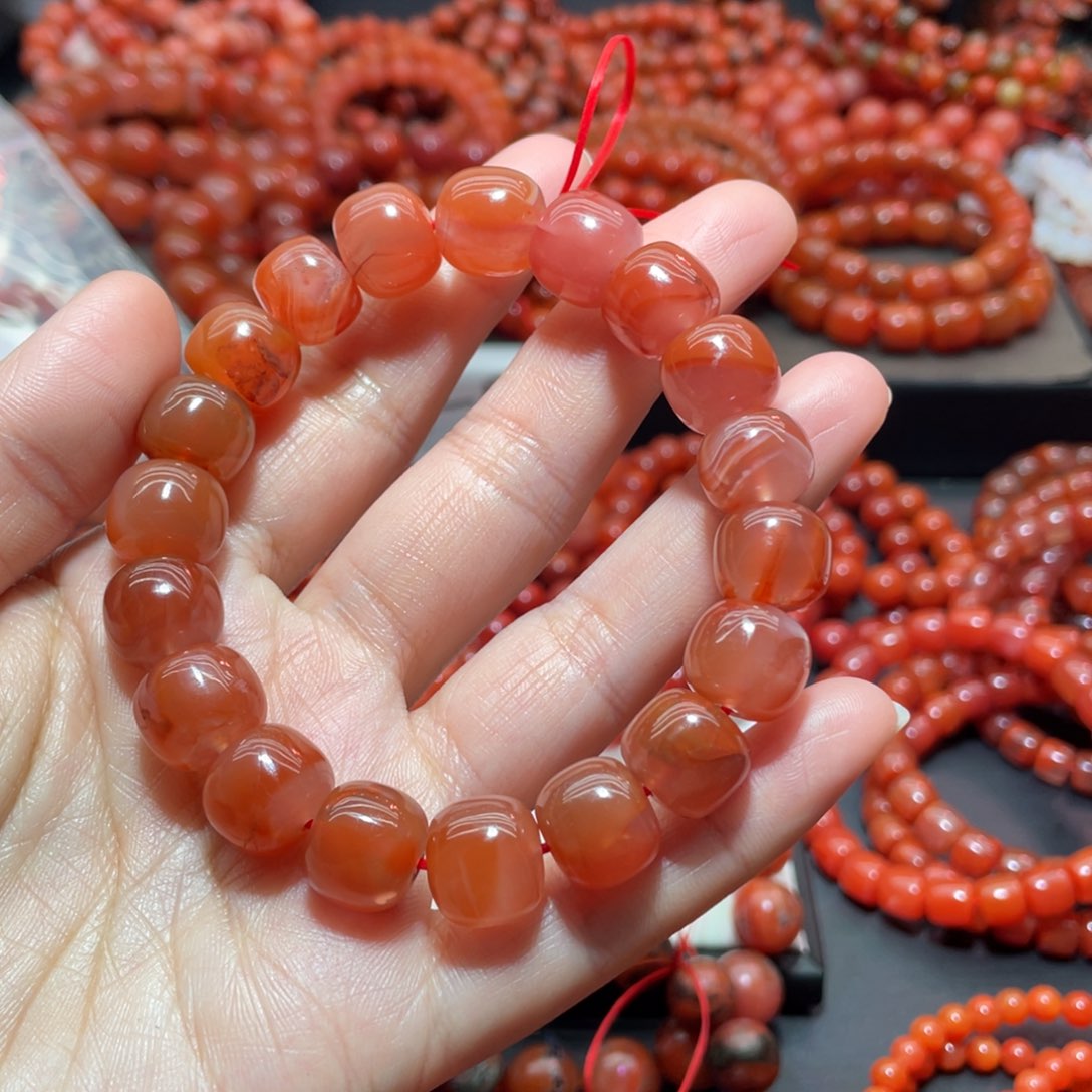 南红玛瑙手链未镶嵌