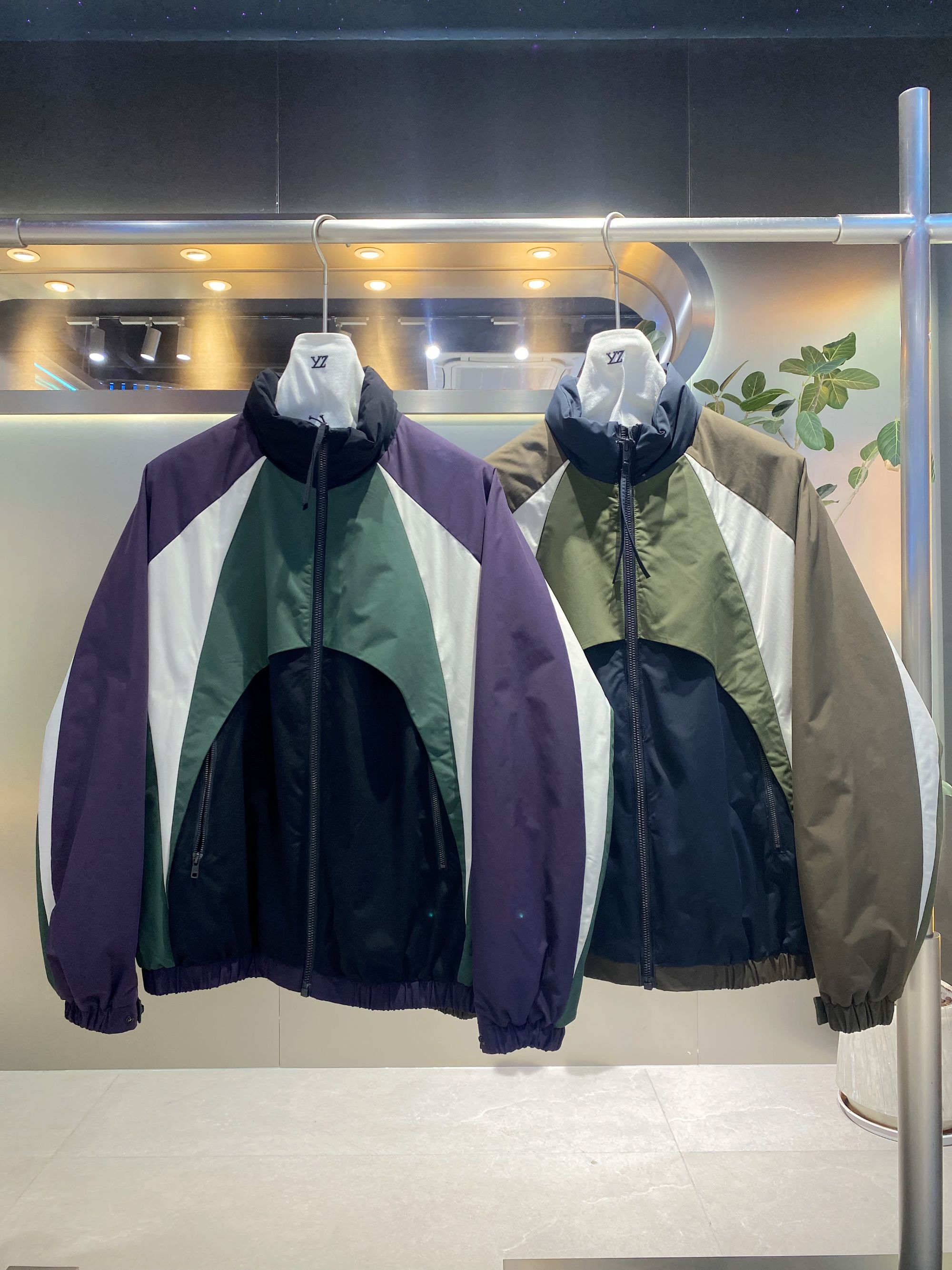 915  陈陈90羽绒 休闲潮流设计买手店羽服 YR23681 CK